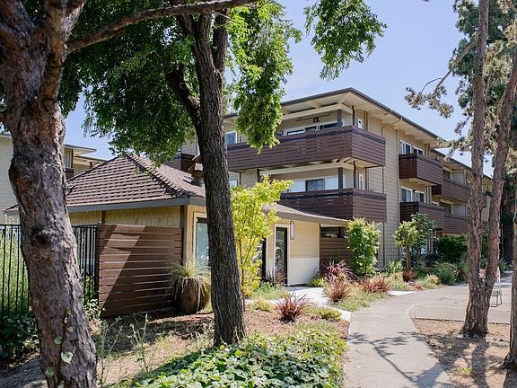 3rd image of 1818 Laguna St #18-2D