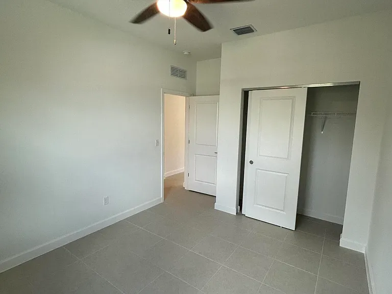 1769 SE Crosswood Way — Photo 18