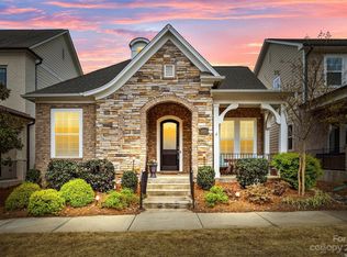 4933 Providence Country Club Dr, Charlotte, NC 28277