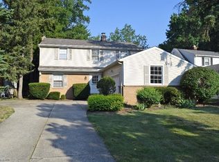 2200 Cedarview Dr, Beachwood, OH