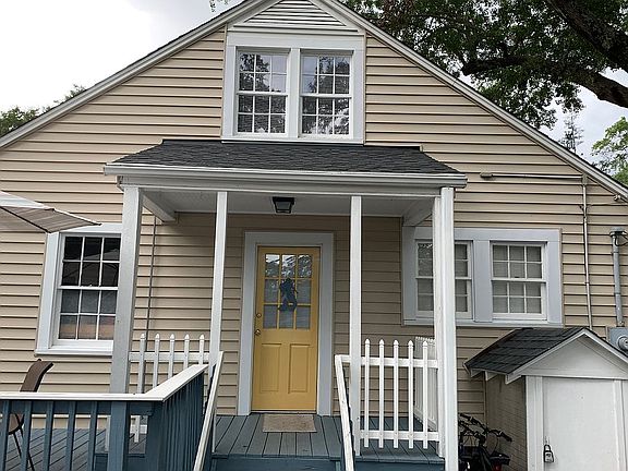 2nd image of 202 Stewart St