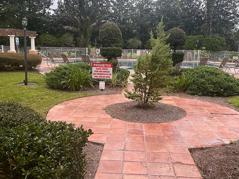 520 Florida Club Blvd #101 — Photo 34