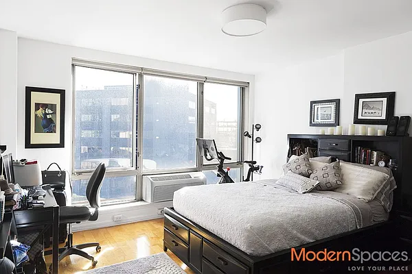 Sold by Modern Spaces | media 14
