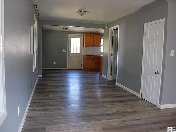 4th image of 5 Glenwood Ave