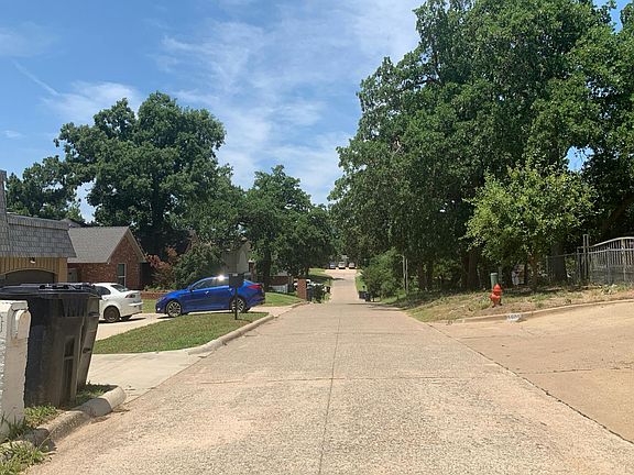 4th image of 8008nw15th St