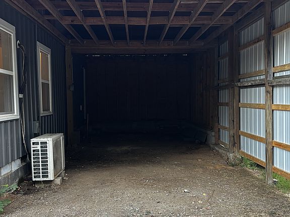 2nd image of 235 County Road 2336