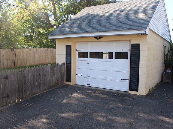 2nd image of 19 Highland Ave