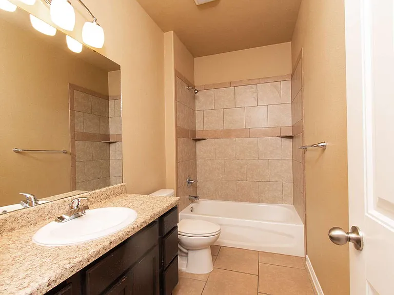 4602 Cambridge Dr #B — Photo 10
