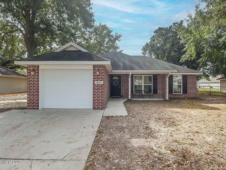 1st image of 211 Lantana Blvd