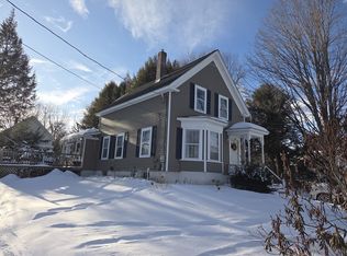 14 Brookline St, Pepperell, MA 01463