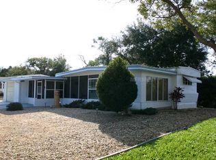 2726 Vindale Rd, Tavares, FL 32778