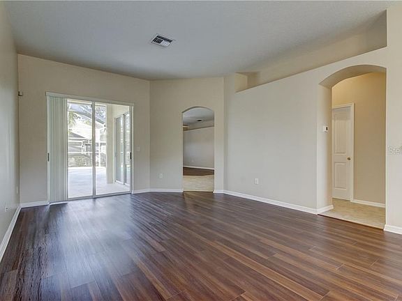 4th image of 3773 Pendlebury Dr
