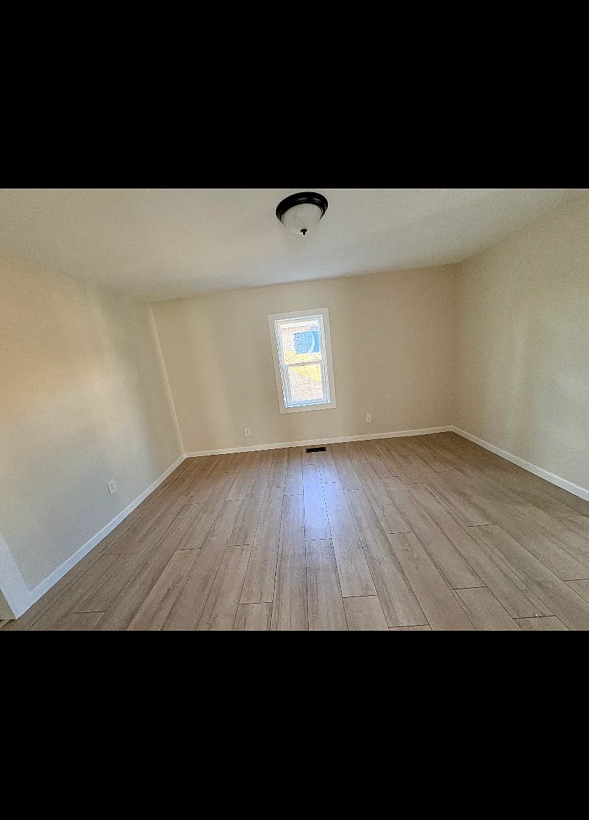2 bed, 816 sqft, $1,250 — Photo 3