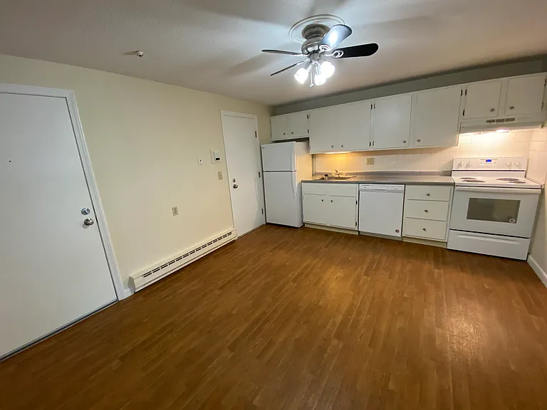 Eastern Trails Apartments and Storage — Photo 19