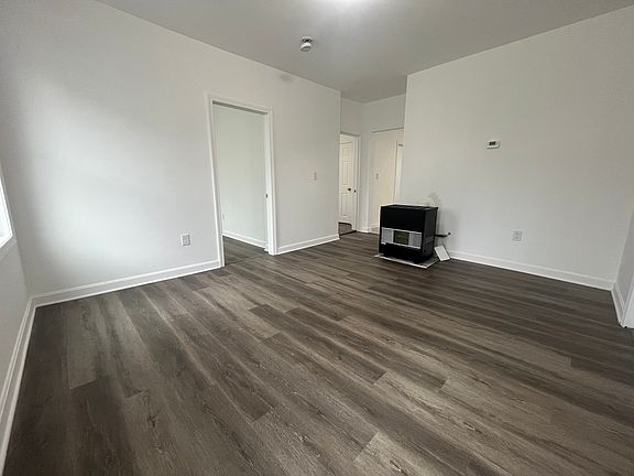 5th image of 61 Fox St #1