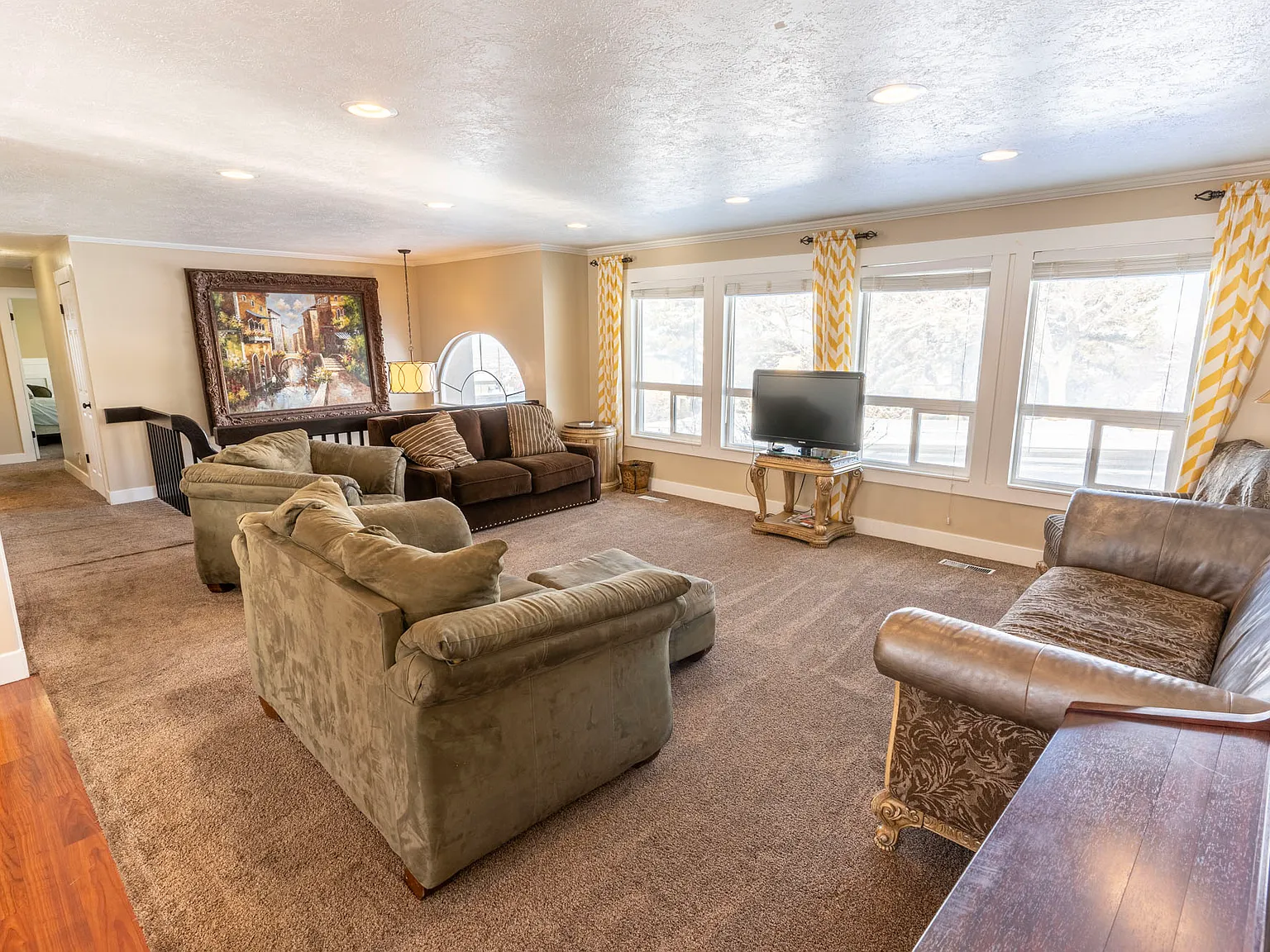 E Pheasant Cir, Bountiful — Photo 2