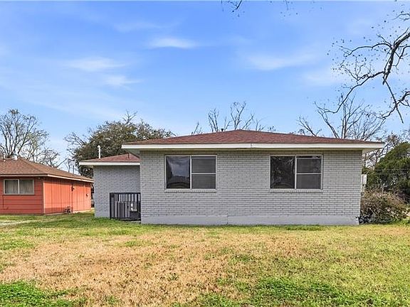 2nd image of 624 Avoyelles Dr