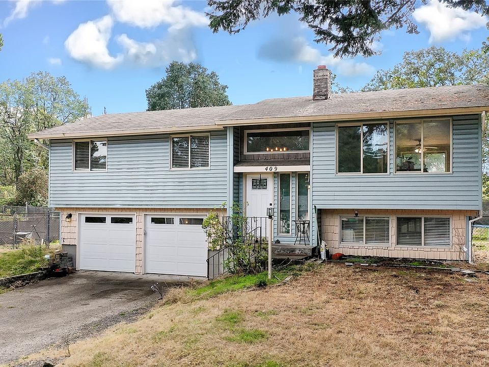 1st image of 409 Peregrine Drive SE