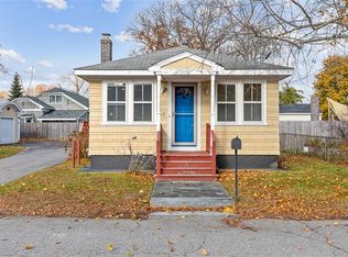 210 Promenade St, Barrington, RI 02806