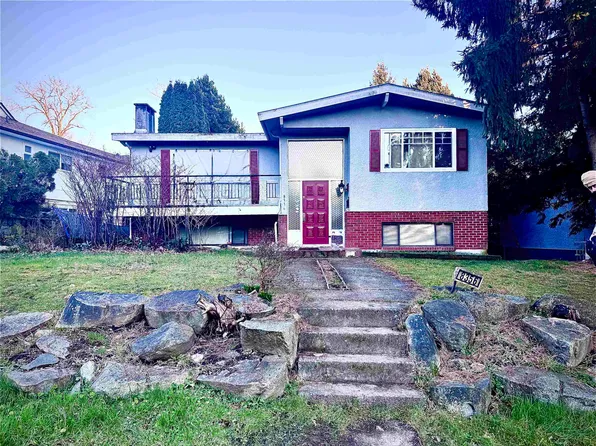 8356 Elliott St, Vancouver, BC V5S 2P2