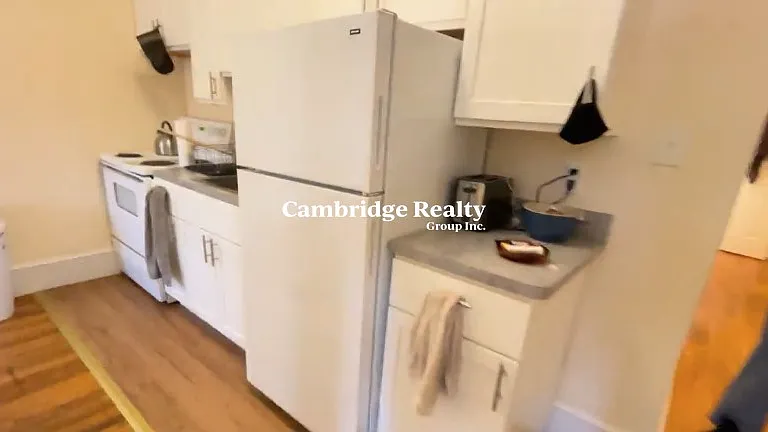 883 Huntington Ave #5T — Photo 2