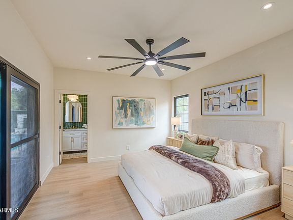 5th image of 2209 N 12TH Avenue