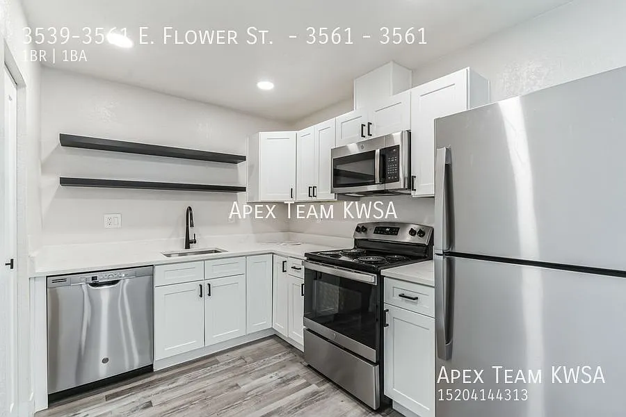 $875-Gorgeous & Modern 1BD/1BA with yard in Dodge Flower Neighborhood! — Photo 1