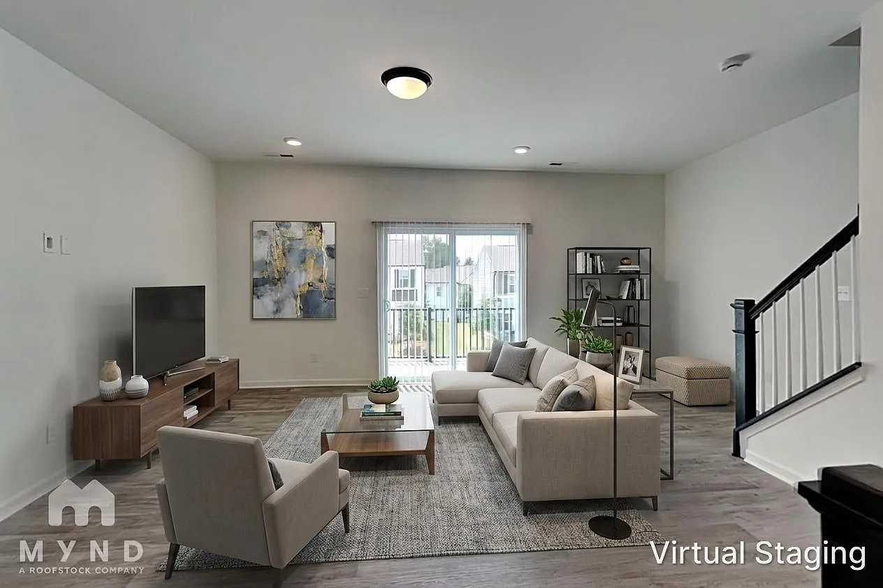 3 bed, 2.5 bath, 1392 sqft, $1,899 — Photo 2