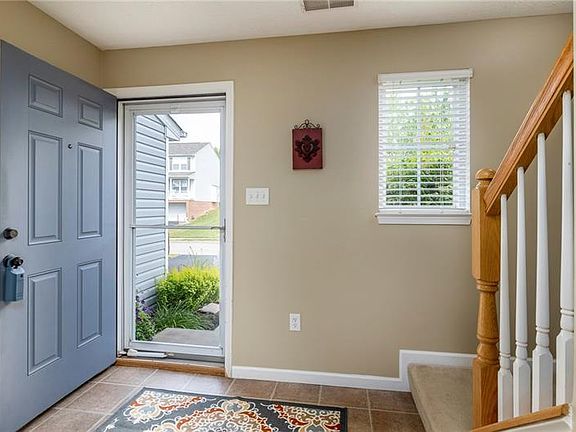 3rd image of 105 Woodhaven Dr
