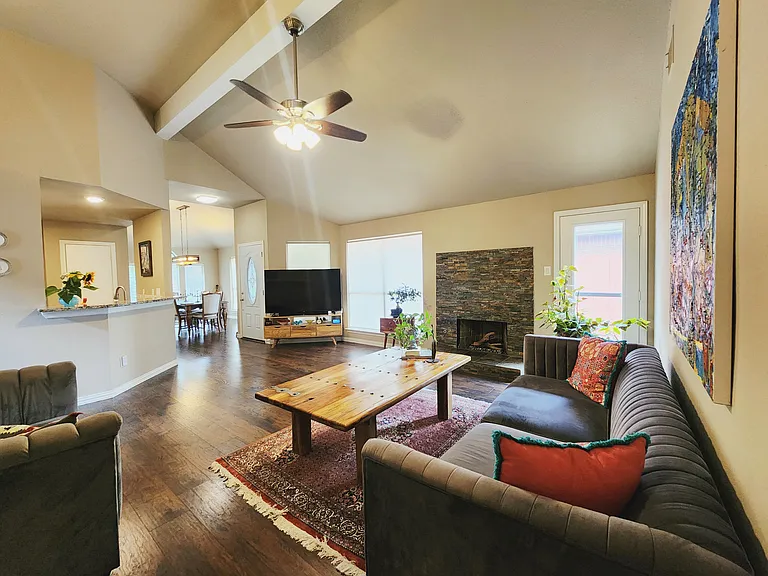 1320 Sheila Dr — Photo 58