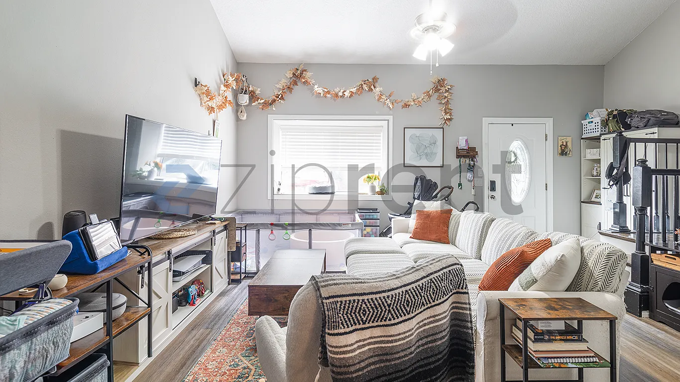 2 bed, 1.5 bath, 1144 sqft, $2,375 — Photo 4
