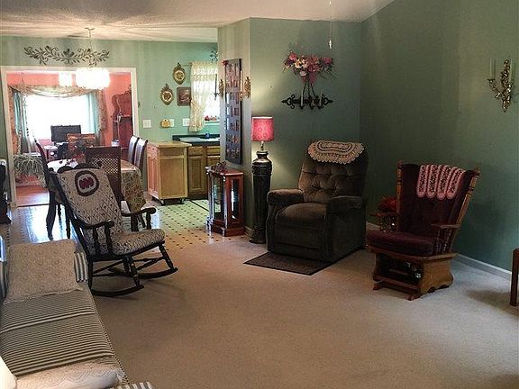 5th image of 108 Sandy Hollow Dr NW