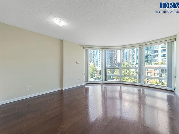 2nd image of 199 Drake St #D182
