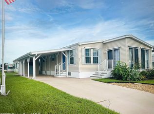 840 Hyacinth Cir, Barefoot Bay, FL 32976