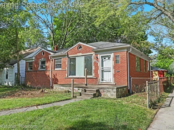 6547 Warwick St, Detroit, MI 48228