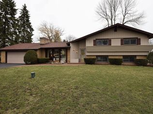 W134S6436 Windsor Rd, Muskego, WI 53150
