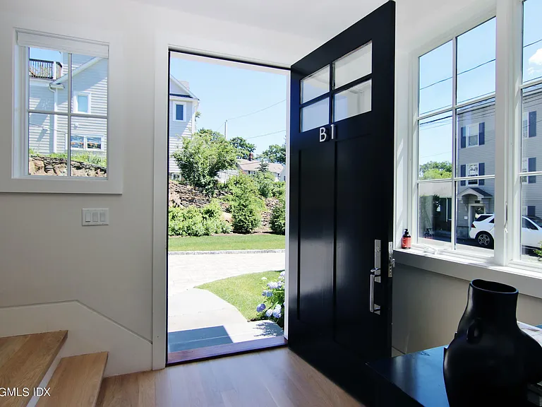32 Le Grande Ave #A2 — Photo 2