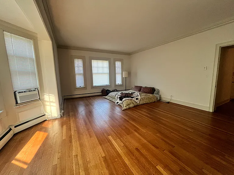 2773 N Maryland Ave #1 — Photo 9