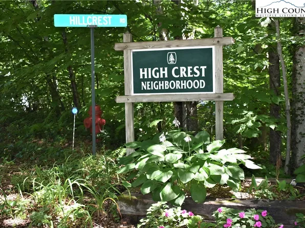 25 Hillcrest Road, Newland, NC 28657