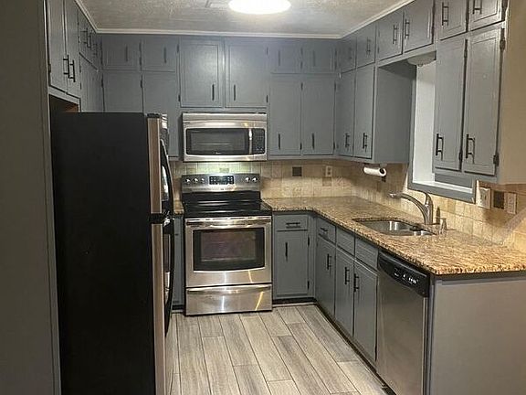 5th image of 1833 Jarrett Dr