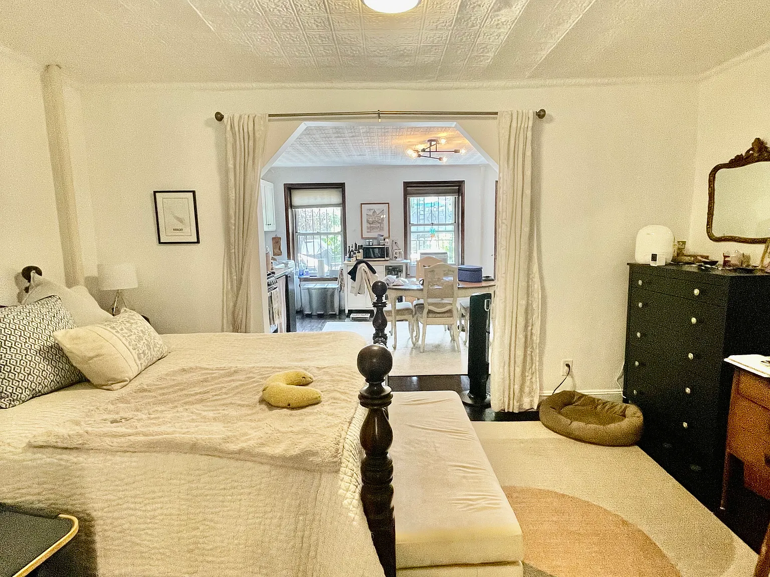 604 Henry Street — Photo 2