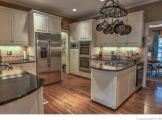 6525 Sharon Hills Rd, Charlotte, NC 28210