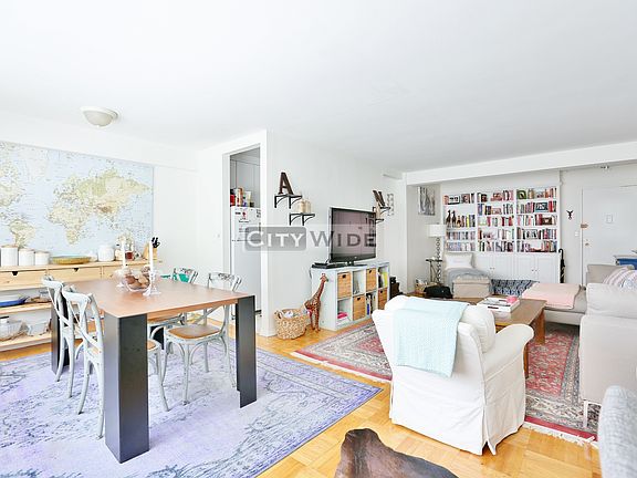 2nd image of 20 Beekman Pl APT 3C