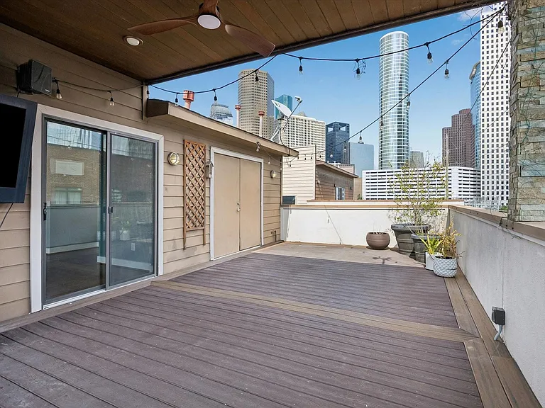 732 Ruthven St — Photo 11