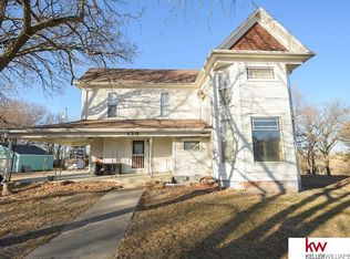 120 S Maple St, Nelson, NE 68961
