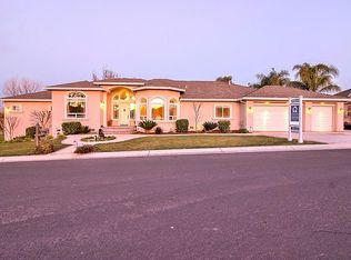 1400 Paullus Dr, Hollister, CA 95023