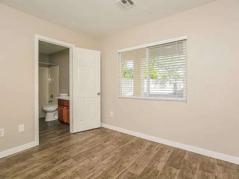 5347 S Galanthus St — Photo 13