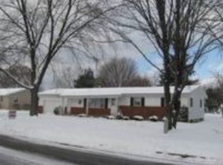 710 E Oak St, Greenville, MI 48838