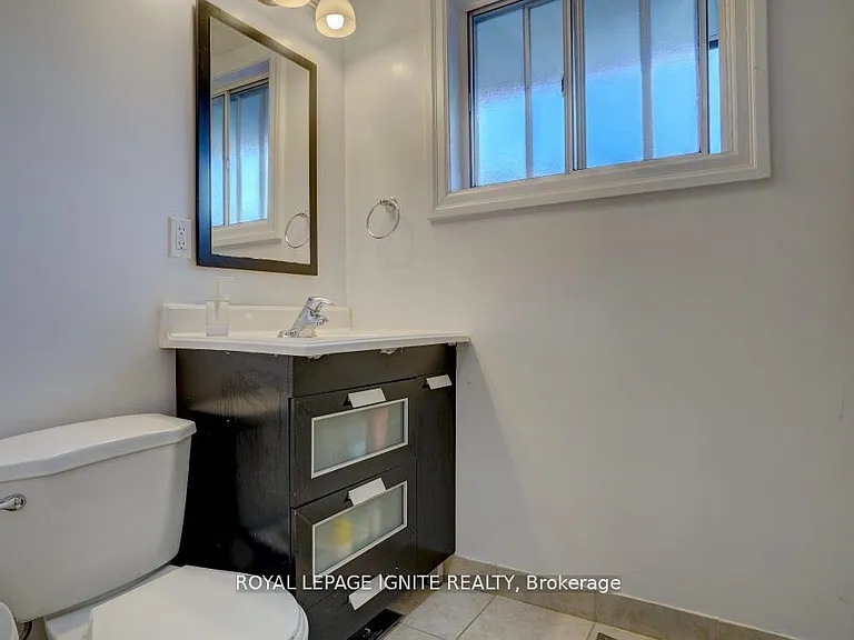 53 Sundance Cres #MAIN FL — Photo 13