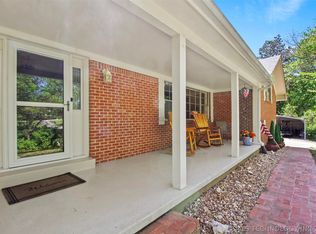 1301 S Constant Dr, Ada, OK 74820